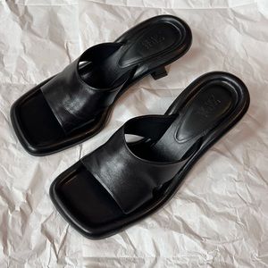 zara square toe heeled leather shoes - size 6.5